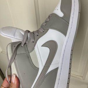 Air Jordan mid size 8 mens